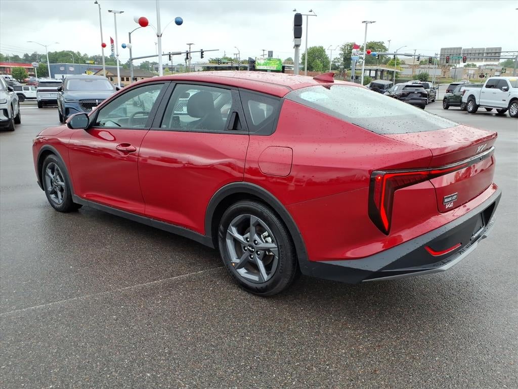 2025 Kia K4 Base