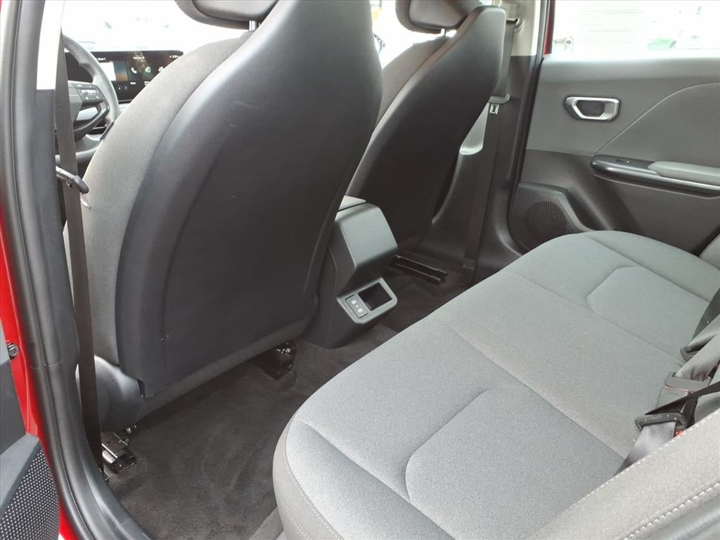 2025 Kia K4 Base