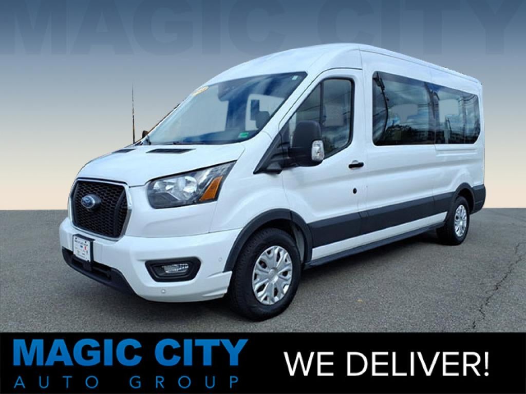 2023 Ford Transit Passenger Wagon Base