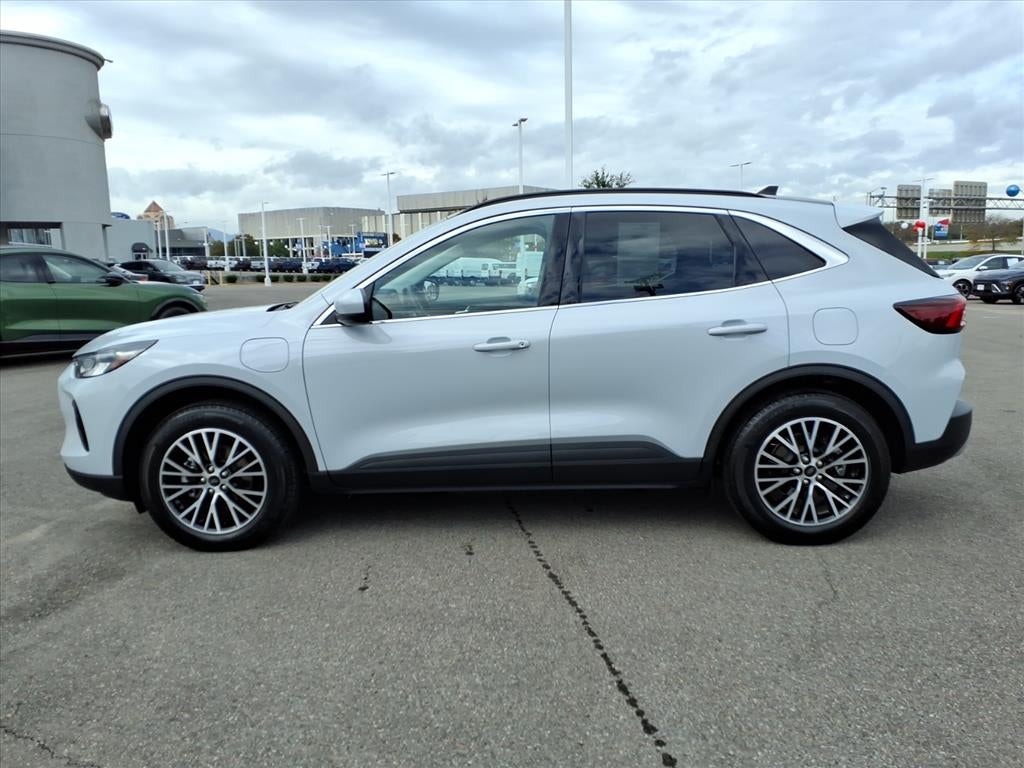 2025 Ford Escape Base