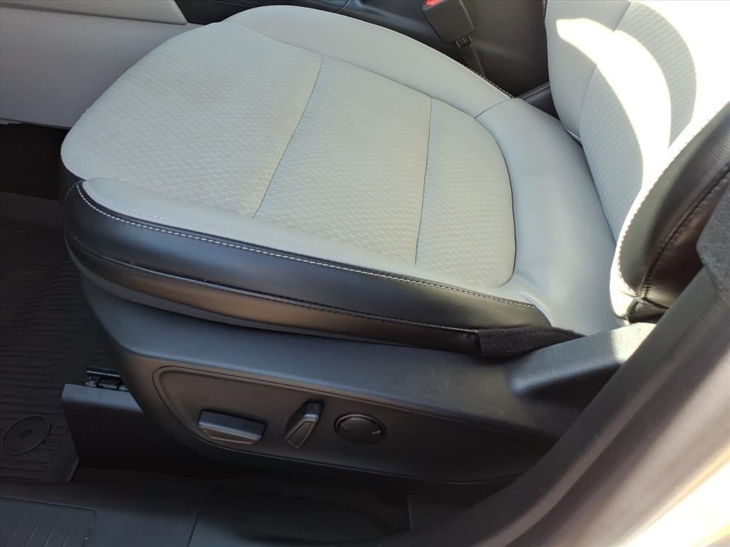 2025 Ford Escape Base