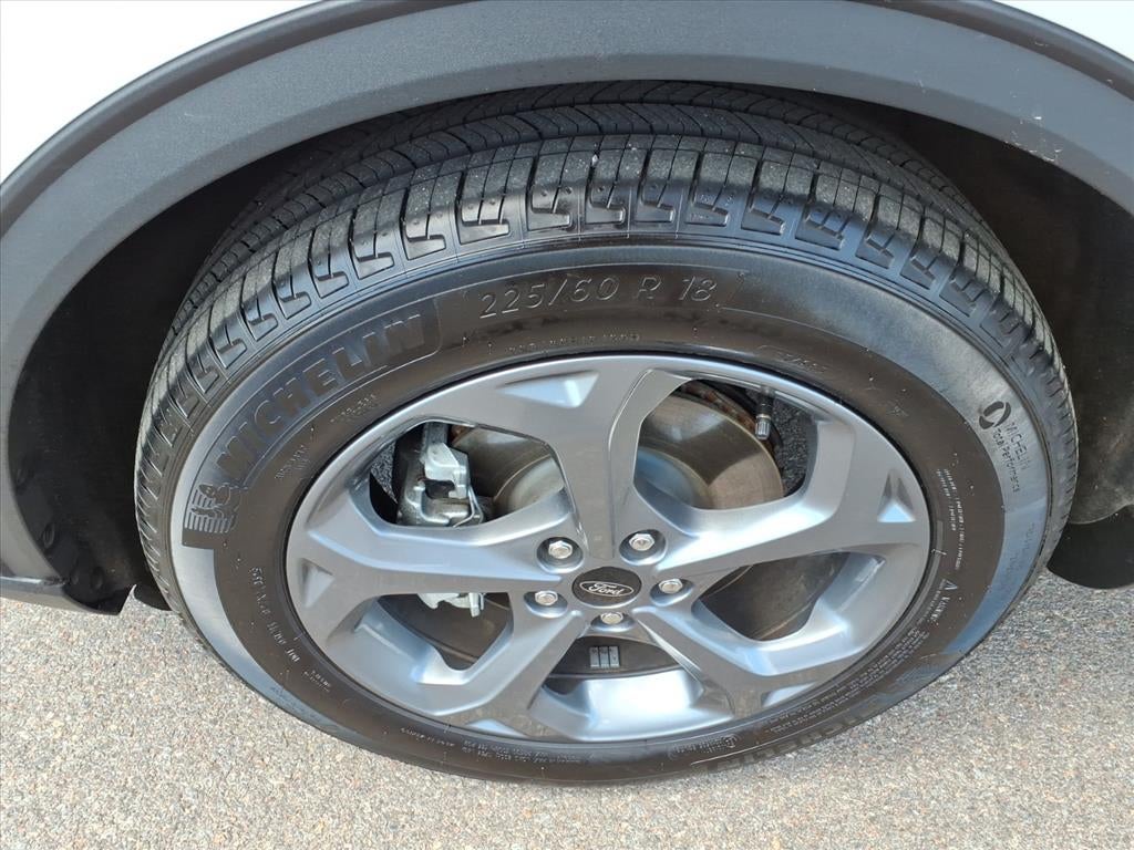 2025 Ford Escape Hybrid ST-Line - Photo 4