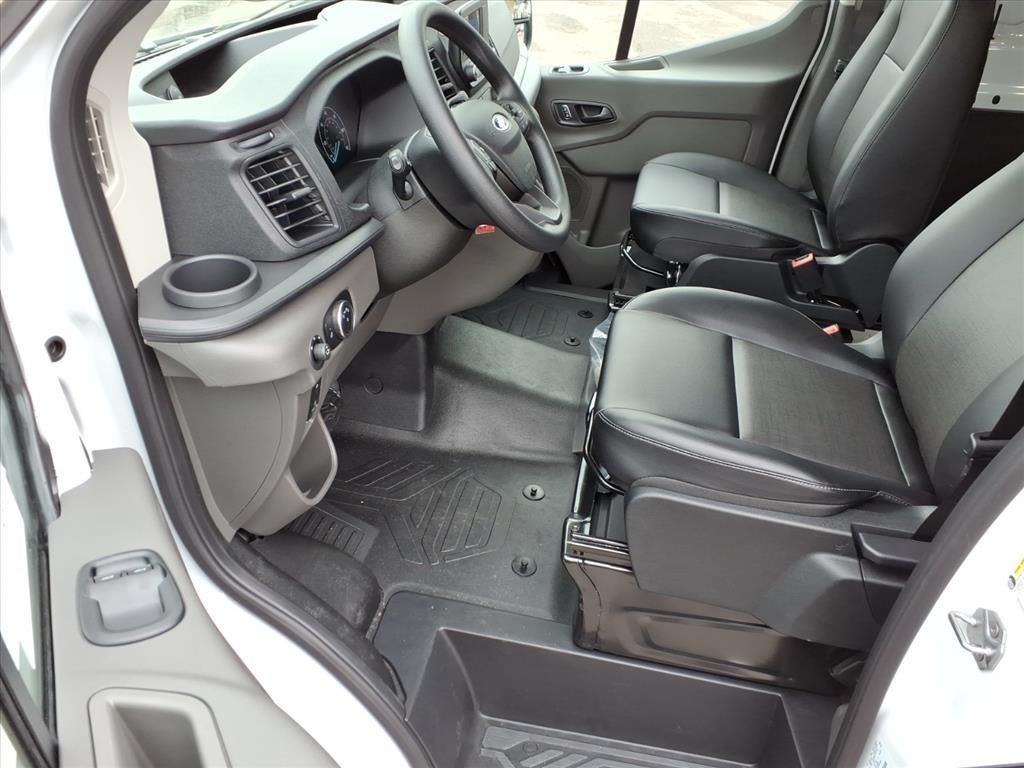 2025 Ford Transit Cargo Van Base