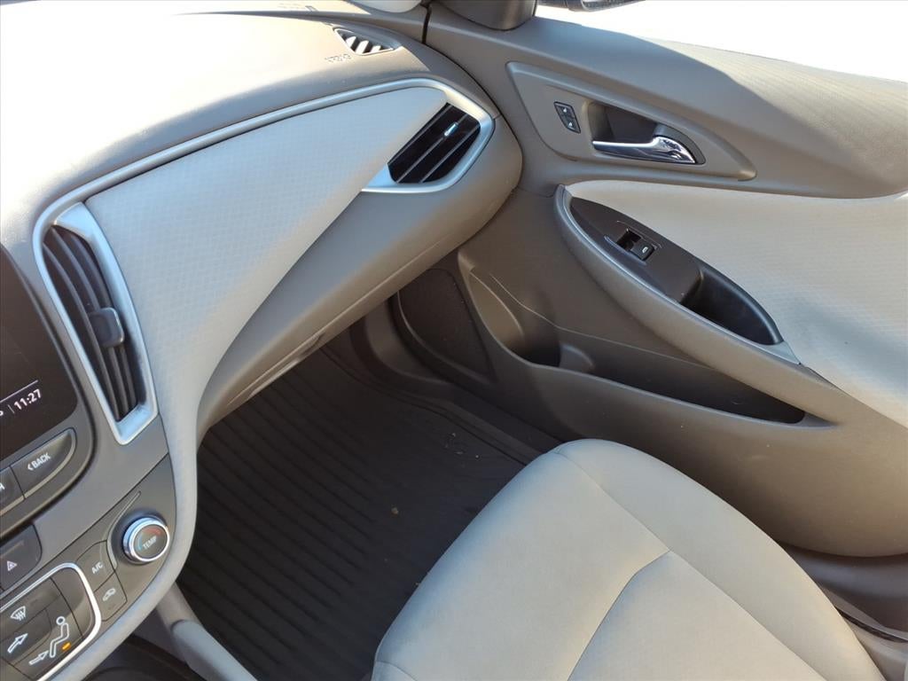 2022 Chevrolet Malibu LS 1LS