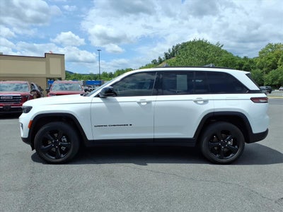 2023 Jeep Grand Cherokee Laredo