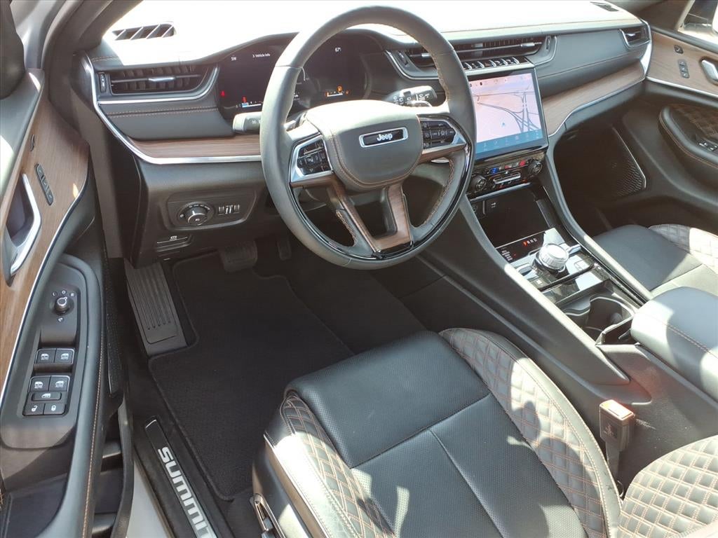 2025 Jeep Grand Cherokee Summit