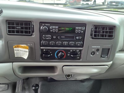 2000 Ford F-550 Chassis Cab XL DRW