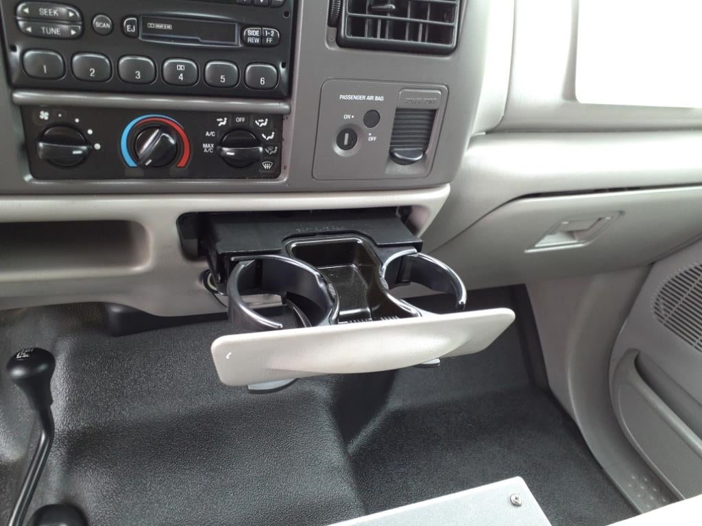 2000 Ford F-550 Chassis Cab XL DRW