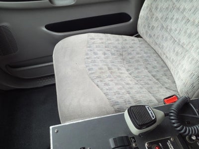 2000 Ford F-550 Chassis Cab XL DRW