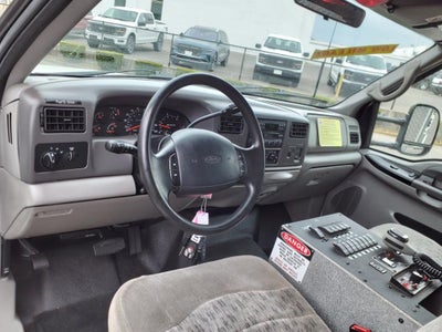 2000 Ford F-550 Chassis Cab XL DRW