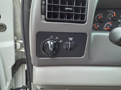 2000 Ford F-550 Chassis Cab XL DRW