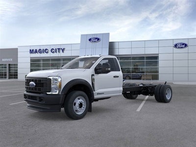 2026 Ford F-600SD Base