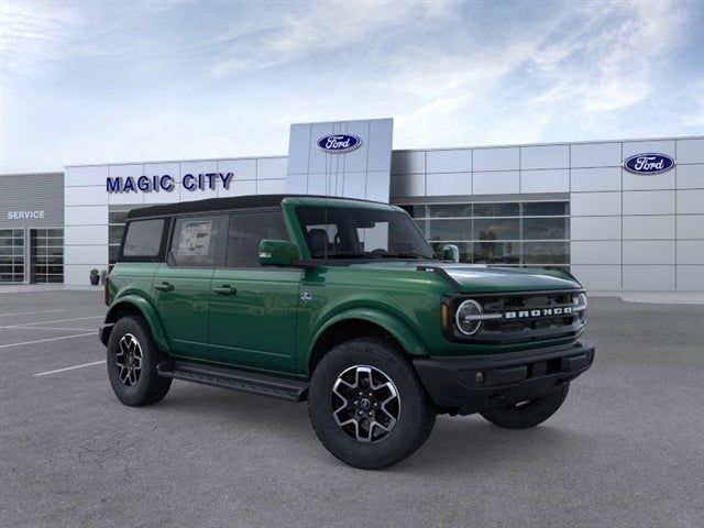 2025 Ford Bronco Outer Banks®