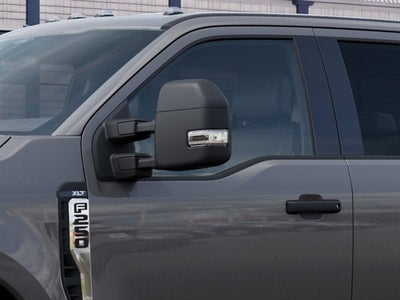 2027 Ford F-250 Super Duty XLT