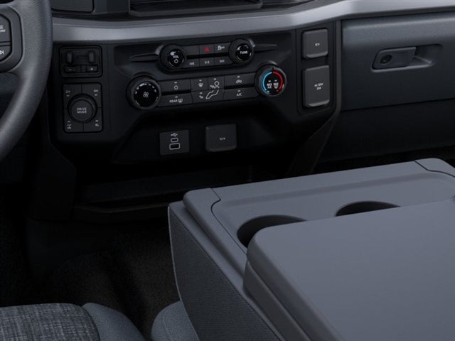 2027 Ford F-250 Super Duty XLT