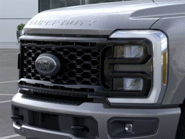 2026 Ford Super Duty F-350® Lariat®
