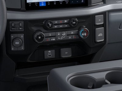 2026 Ford Super Duty F-350® XLT