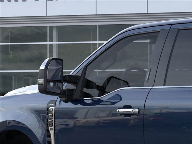 2025 Ford Super Duty F-350® Lariat®