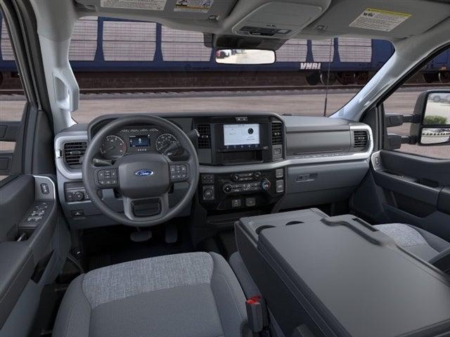 2026 Ford F-350 Super Duty XLT