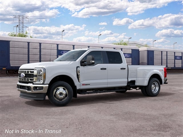 2027 Ford F-350 Super Duty XLT DRW