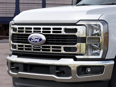 2027 Ford F-350 Super Duty XLT DRW