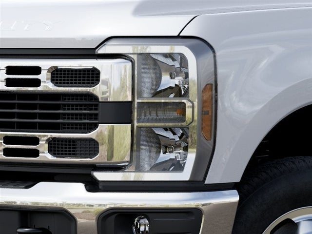 2027 Ford F-350 Super Duty XLT DRW
