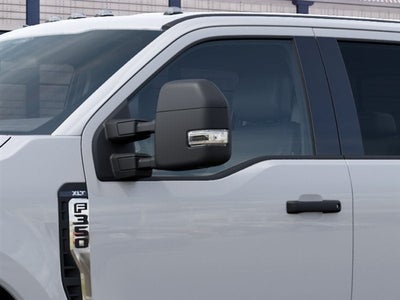 2027 Ford F-350 Super Duty XLT DRW