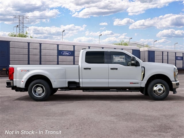 2027 Ford F-350 Super Duty XLT DRW