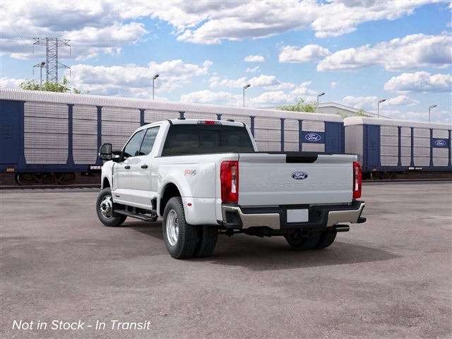 2027 Ford F-350 Super Duty XLT DRW