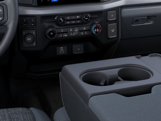 2027 Ford F-450 Super Duty XLT DRW
