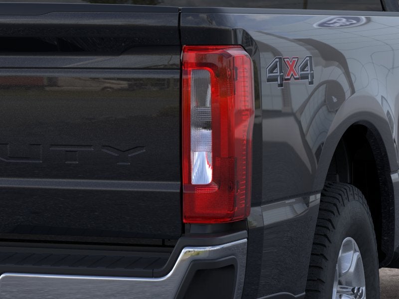 2026 Ford Super Duty F-350® XLT
