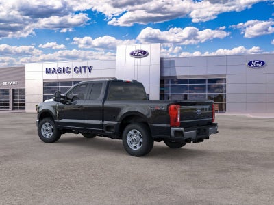 2026 Ford Super Duty F-350® XLT