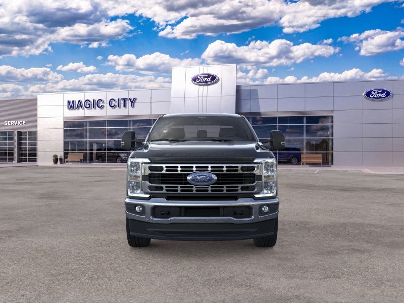 2026 Ford Super Duty F-350® XLT