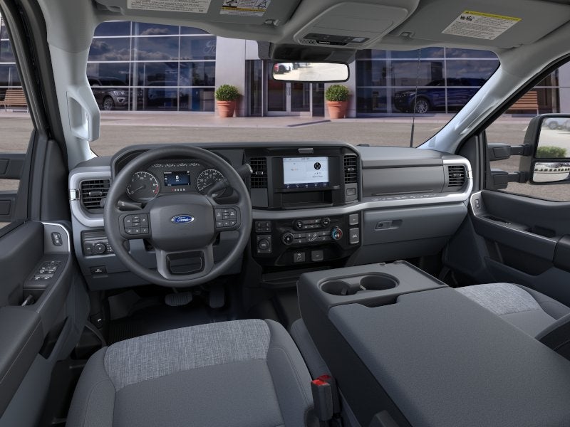 2026 Ford Super Duty F-350® XLT