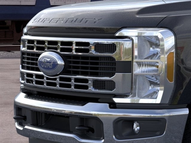 2026 Ford Super Duty F-350® XLT