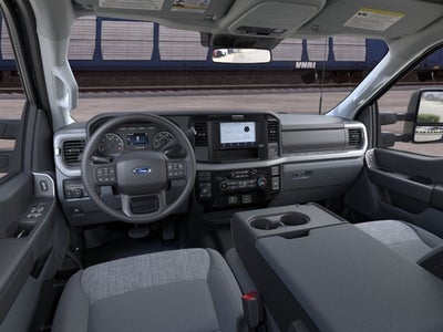 2026 Ford Super Duty F-350® XLT