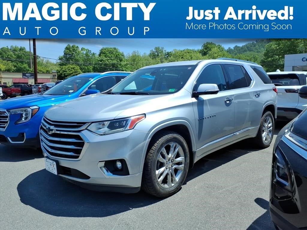 2019 Chevrolet Traverse AWD High Country's photo
