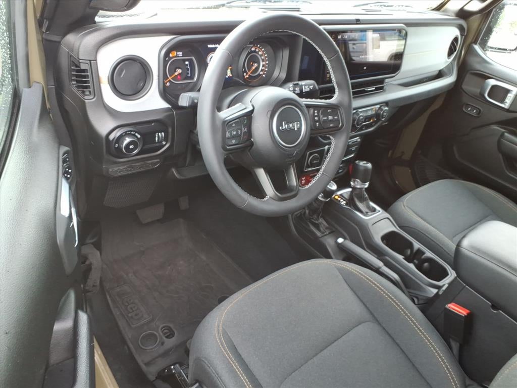 2025 Jeep Wrangler 4-Door Willys 4x4