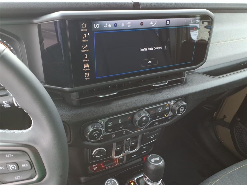 2025 Jeep Wrangler 4-Door Willys 4x4