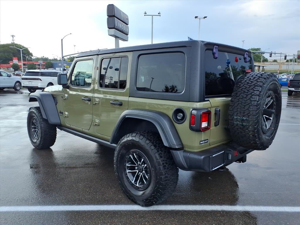 2025 Jeep Wrangler 4-Door Willys 4x4