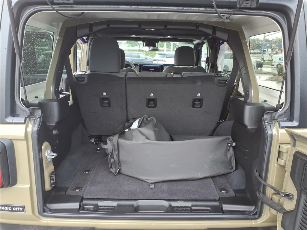 2025 Jeep Wrangler 4-Door Willys 4x4