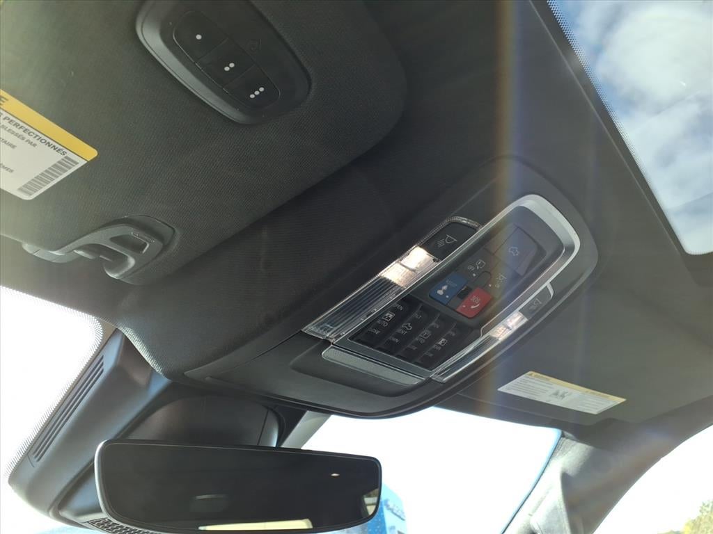 2021 RAM 1500 Limited Crew Cab 4x4 5'7' Box