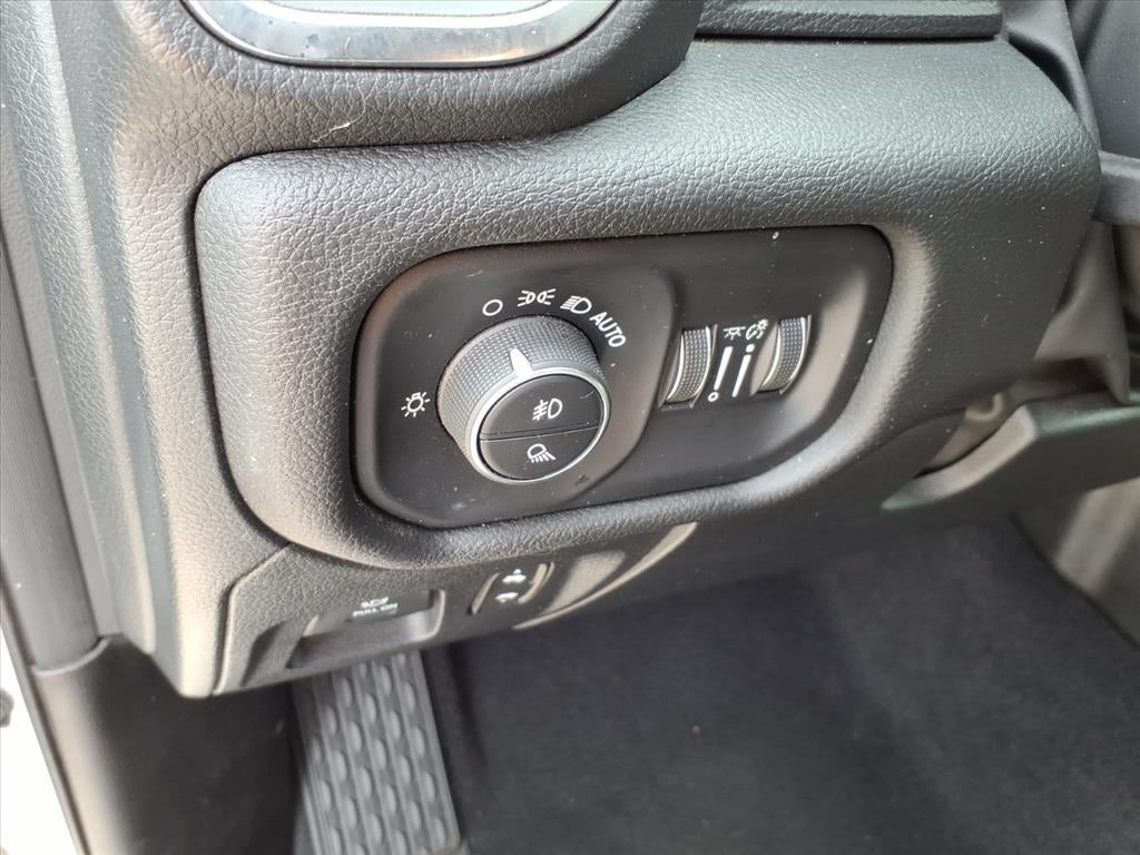 2025 RAM 1500 Laramie Crew Cab 4x4 5'7' Box