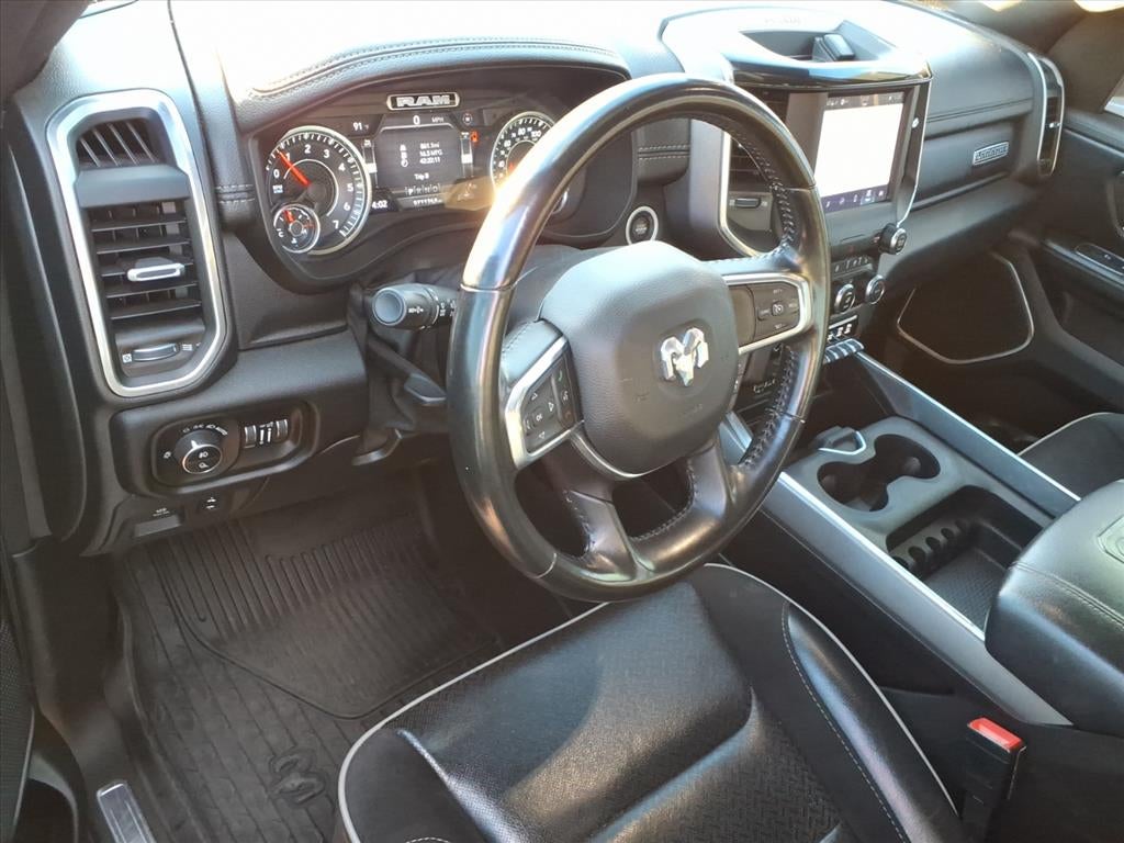 2022 RAM 1500 Laramie Crew Cab 4x4 5'7' Box