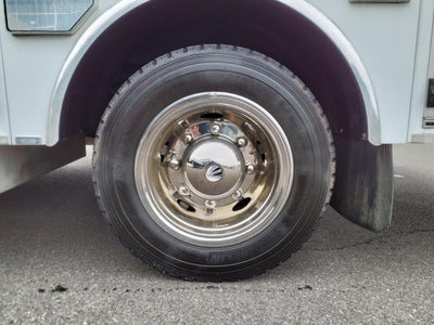 2000 Ford F-550 Chassis XL DRW