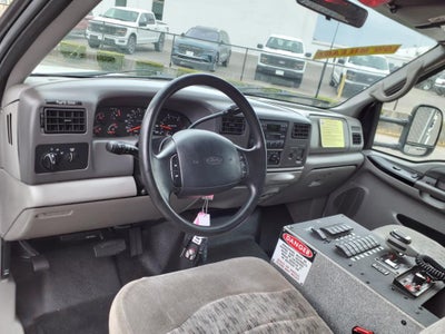 2000 Ford F-550 Chassis XL DRW