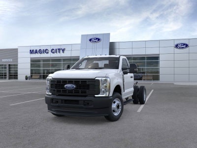 2025 Ford Chassis Cab F-350® XL