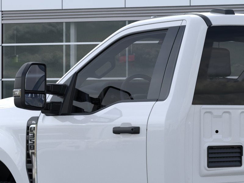 2025 Ford Chassis Cab F-350® XL