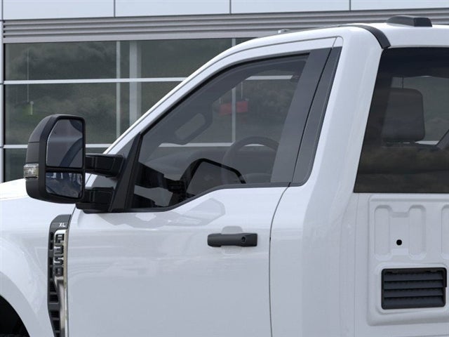 2025 Ford Chassis Cab F-350® XL