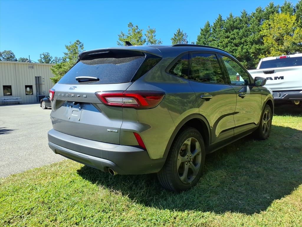2025 Ford Escape ST-Line Select